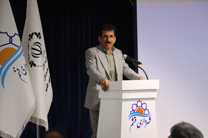 شهردار قشم بر ساماندهی حمل و نقل بار شهری تاکید کرد