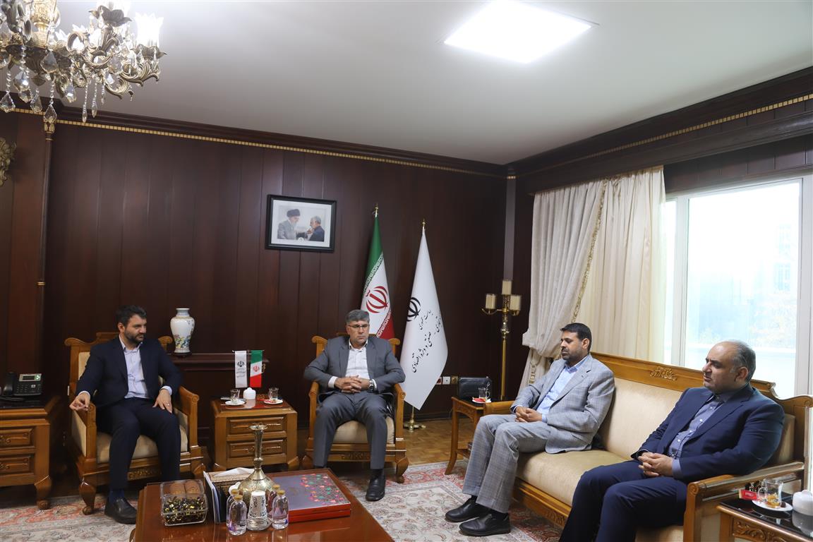 تاکید نمایندگان مجلس بر تقویت مناطق آزاد و ویژه اقتصادی کشور