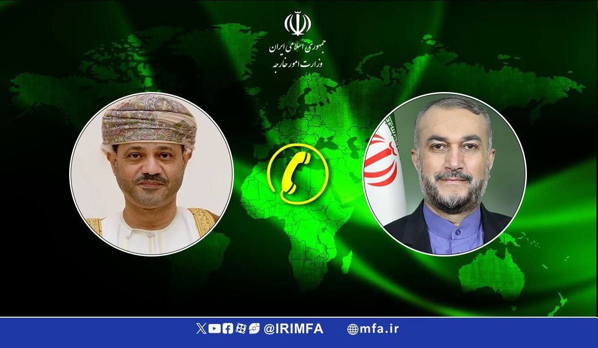 گفتگوی تلفنی وزرای خارجه ایران و عمان