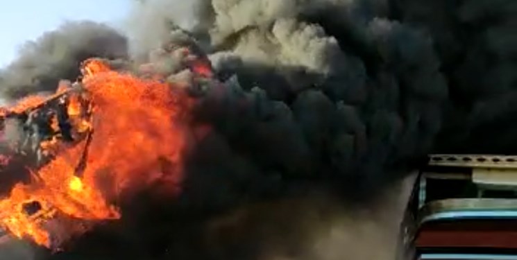 آتش‌سوزی کارگاه لنج‌سازی روستای پی پشت جزیره قشم مهار شد