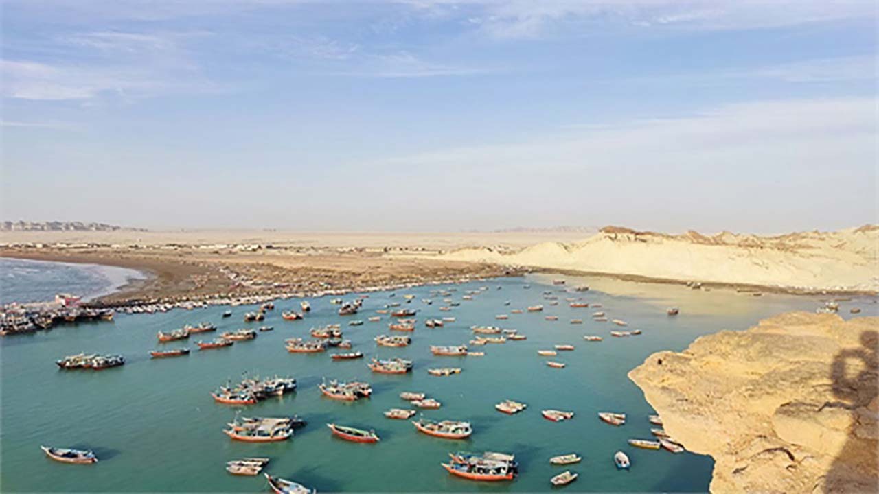 ثبت بیش از ۱۸ هزار شناور صیادی و تجاری در هرمزگان با رویکرد مردم‌محور دولت‌