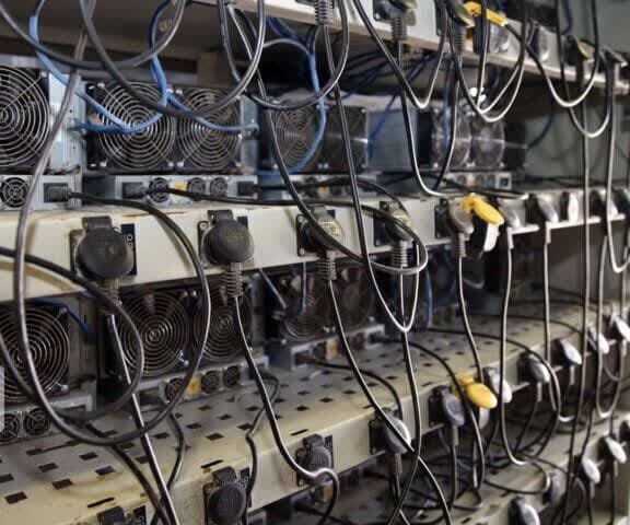 موریانه‌های برق‌خوار؛ بیشترین مصرف غیرمجاز دستگاه‌های رمز ارز در غرب هرمزگان است