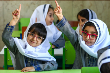 هرمزگان الگویی موفق کشوری در توسعه مدارس و جذب مشارکت خیران است