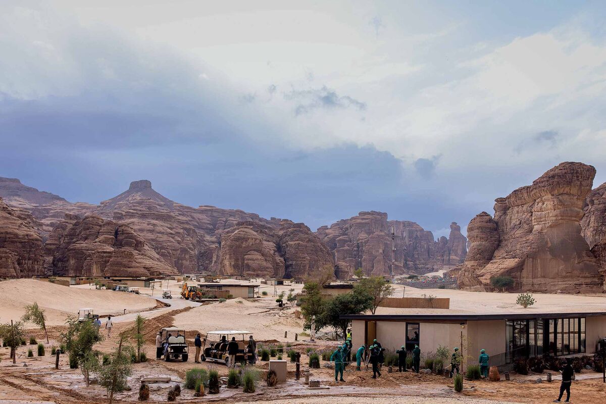 قمار یک تریلیون دلاری بن‌سلمان در گردشگری: عربستان در مسیر امارات؟
